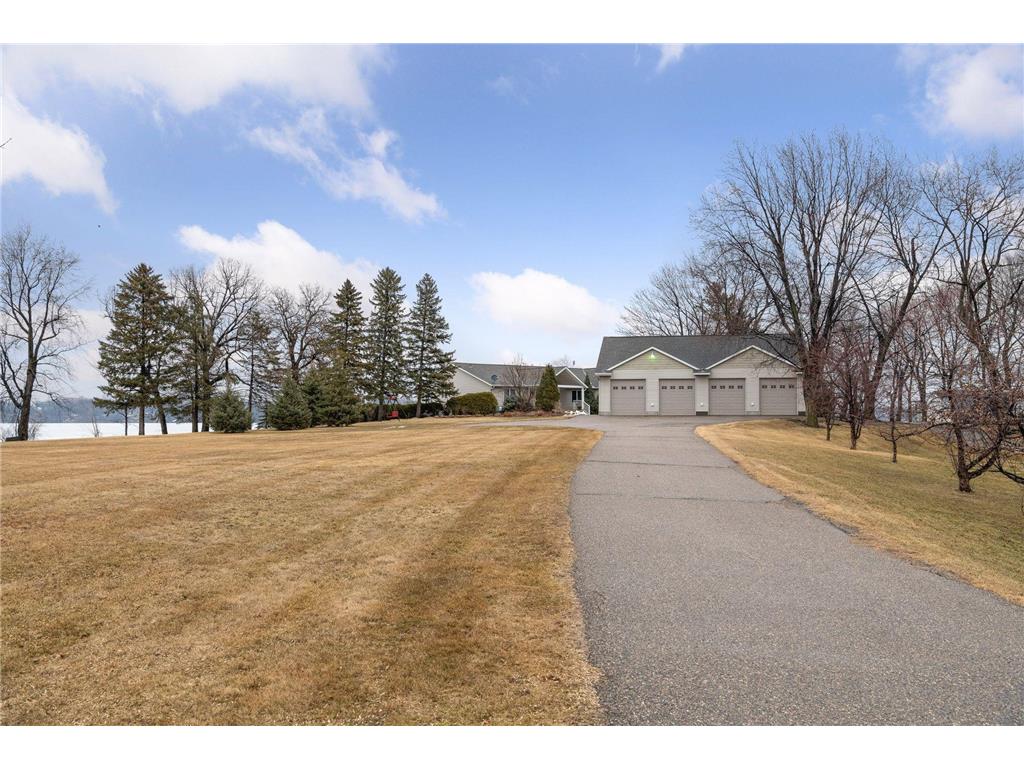 5538 County Road 6 SW, Howard Lake, MN, 55349 MLS 6165817 Edina Realty