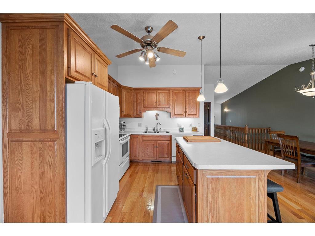 5538 County Road 6 SW Howard Lake MN 55349 - Howard 7061105 image17