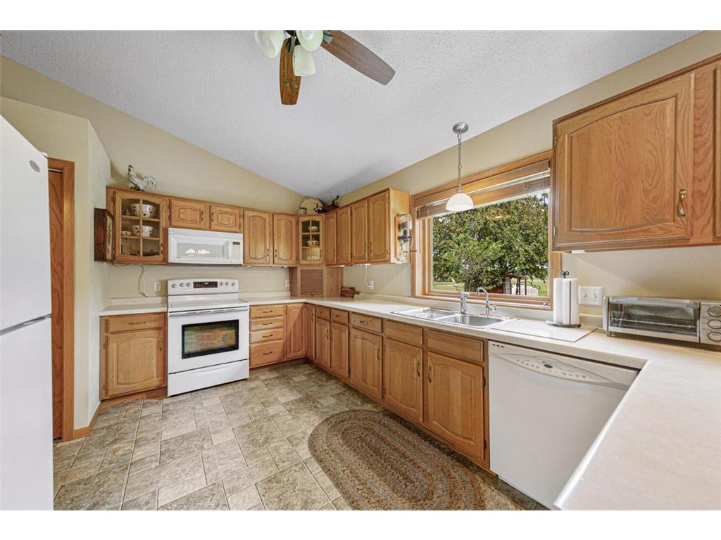 554 Karmil Place Gaylord MN 55334 6755883 image14