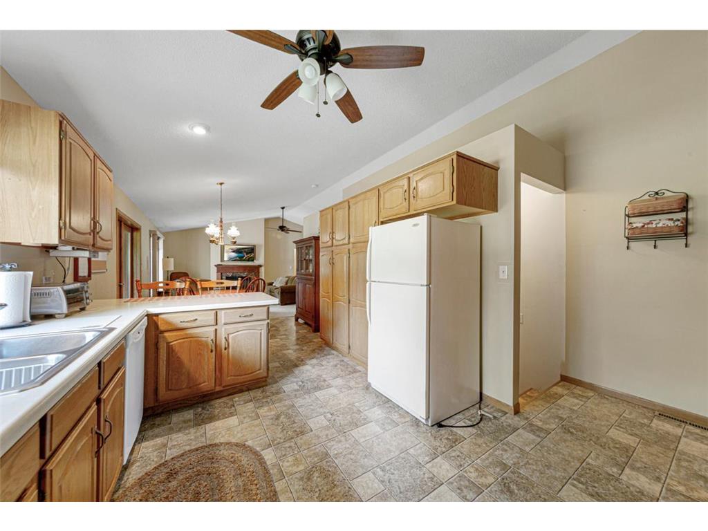 554 Karmil Place Gaylord MN 55334 6755883 image15