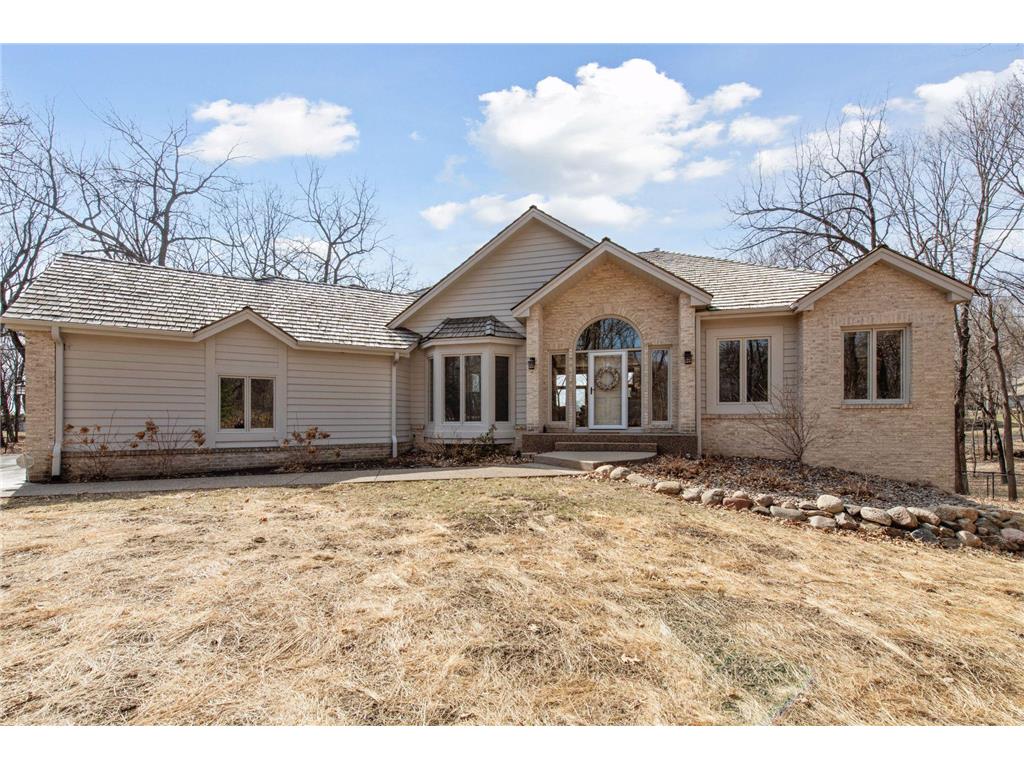 5540 Covington Road Shorewood MN 55331 - Christmas 6624812 image1