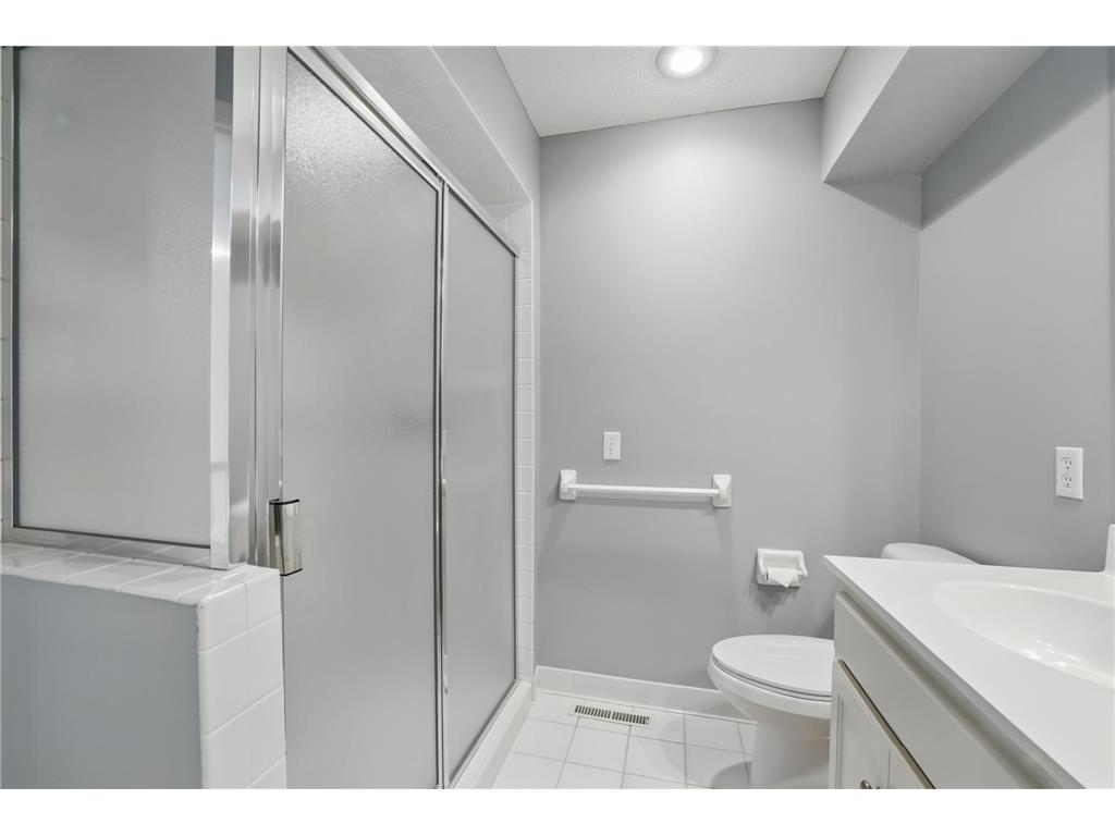 5541 W 70th Street Edina MN 55439 6710609 image36