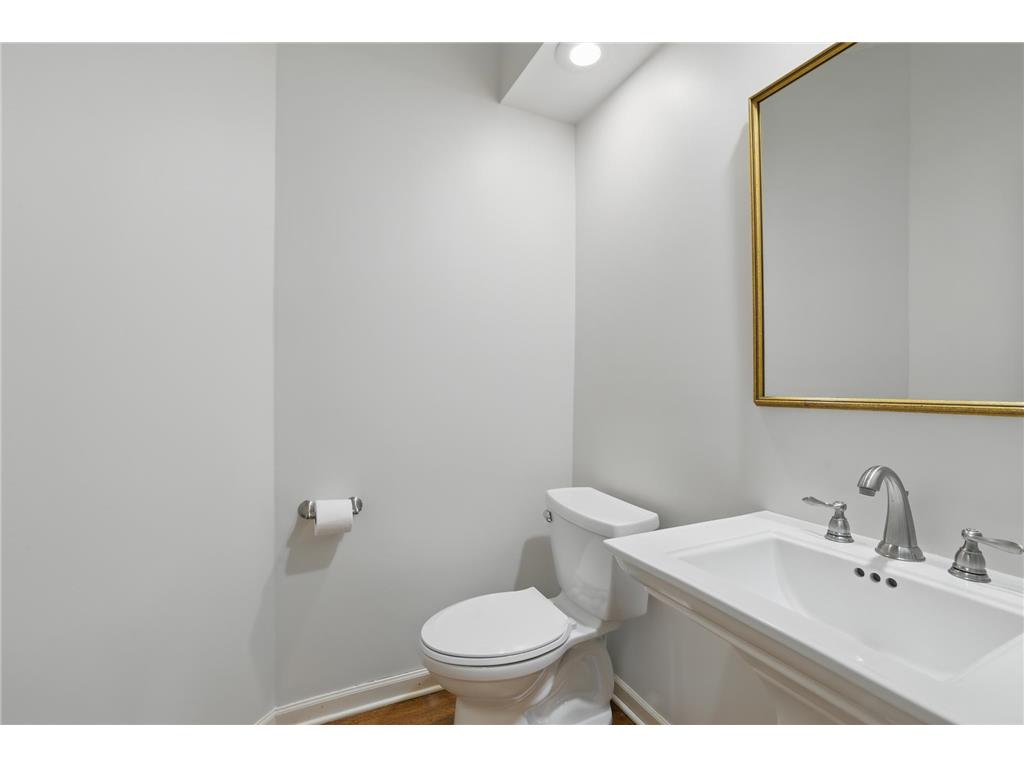 5541 W 70th Street Edina MN 55439 6710609 image9