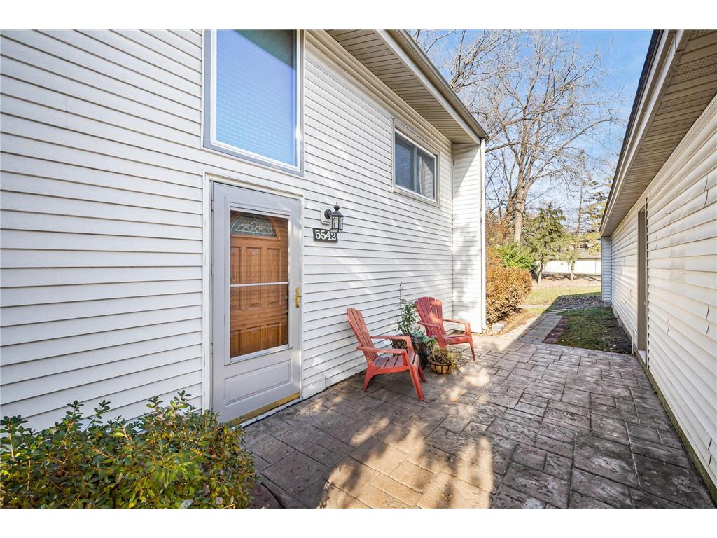 5542 E Bavarian Pass Fridley MN 55432 6628043 image1