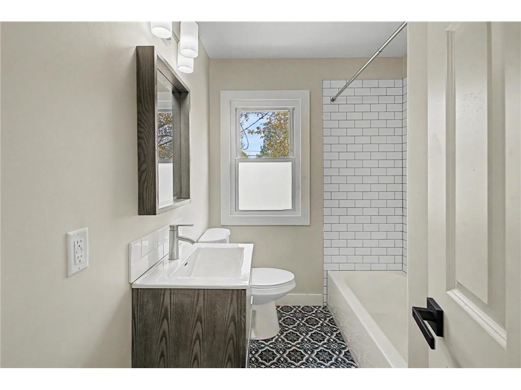 5544 Dupont Avenue N Brooklyn Center MN 55430 7054130 image14