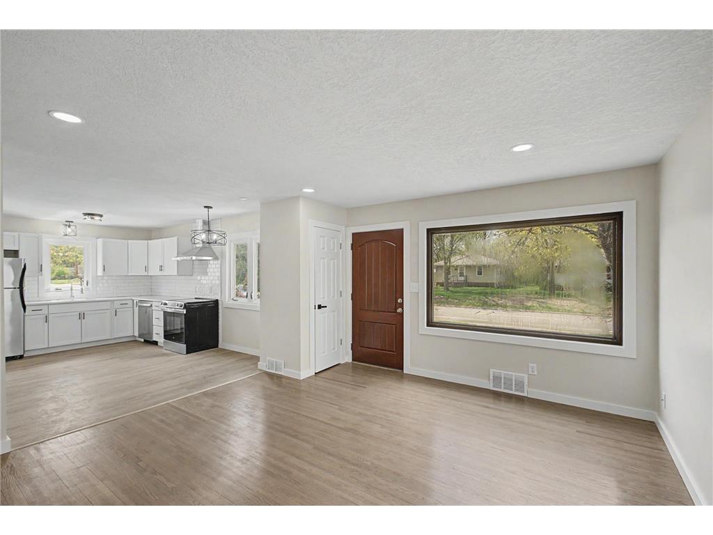 5544 Dupont Avenue N Brooklyn Center MN 55430 7054130 image6