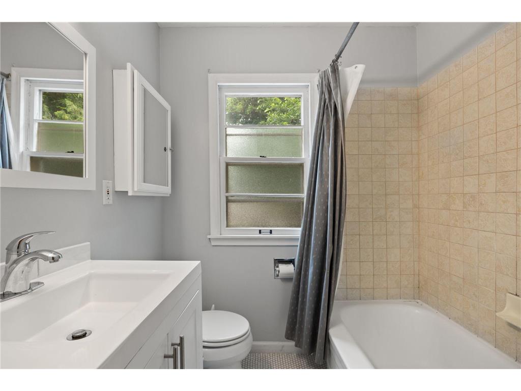 5544 Fremont Avenue S Minneapolis MN 55419 7096283 image13