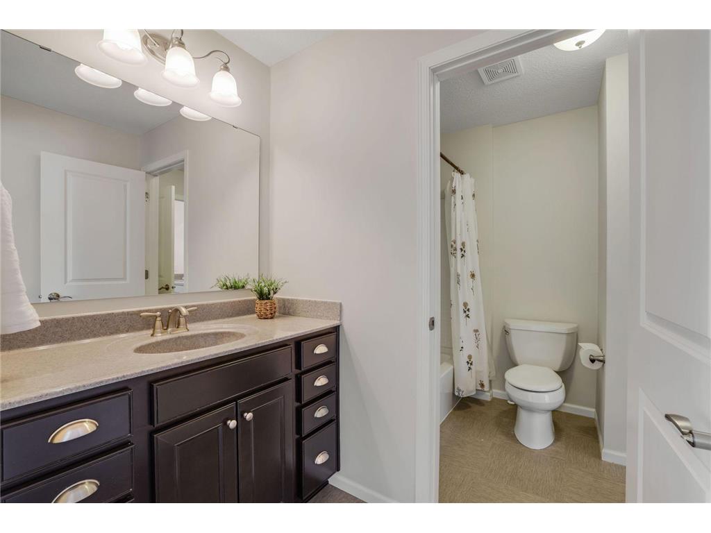 5545 Garland Lane N Plymouth MN 55446 7045200 image53