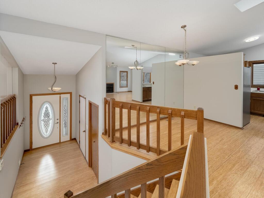 5545 Knoll Drive Shoreview MN 55126 7036177 image11