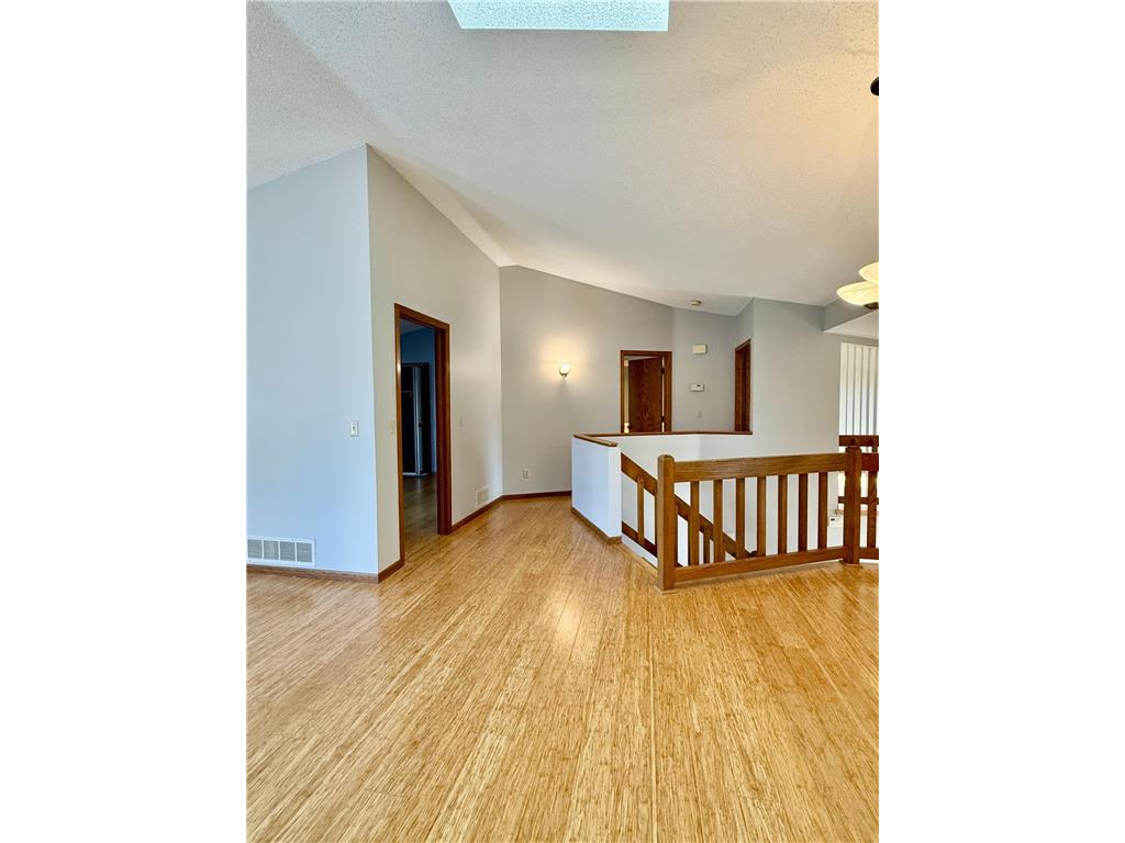 5545 Knoll Drive Shoreview MN 55126 7036177 image13