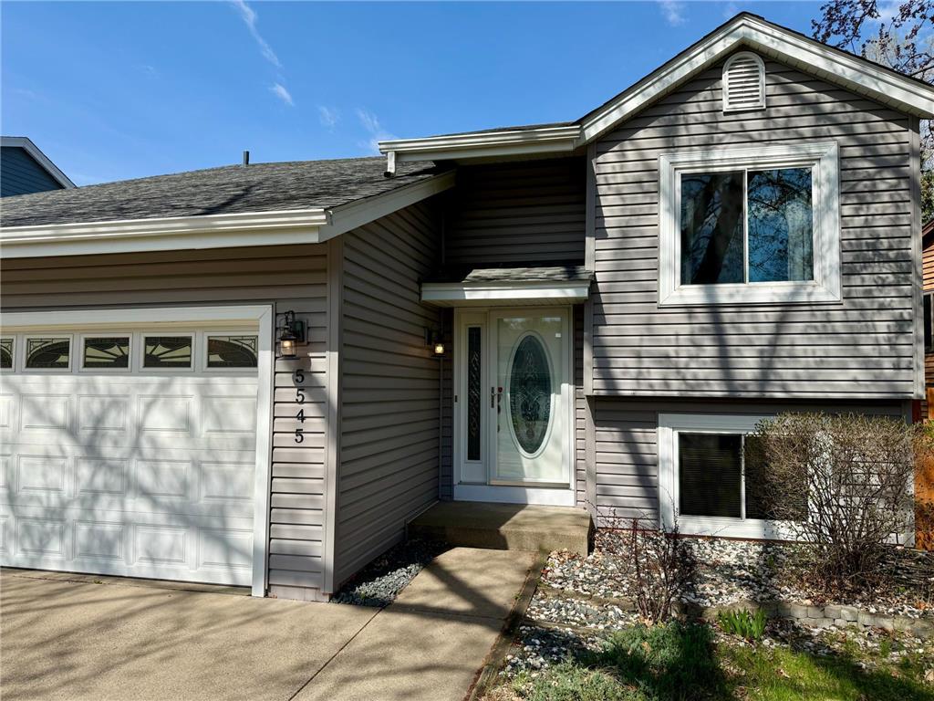 5545 Knoll Drive Shoreview MN 55126 7036177 image2