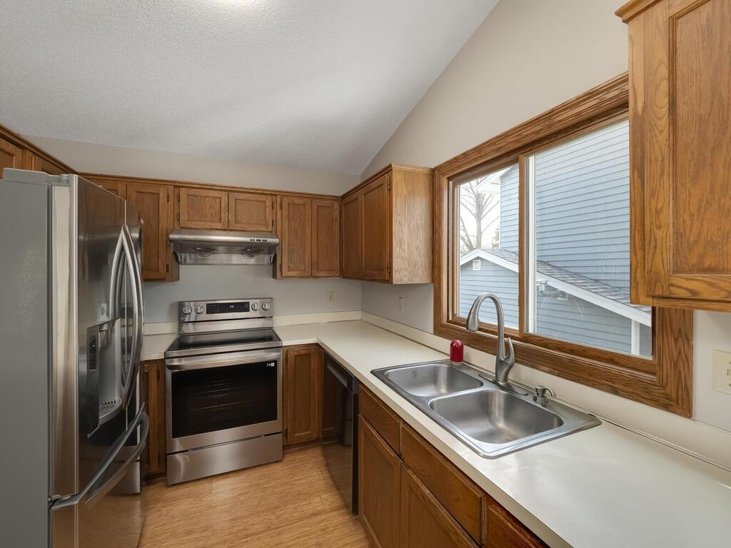 5545 Knoll Drive Shoreview MN 55126 7036177 image21