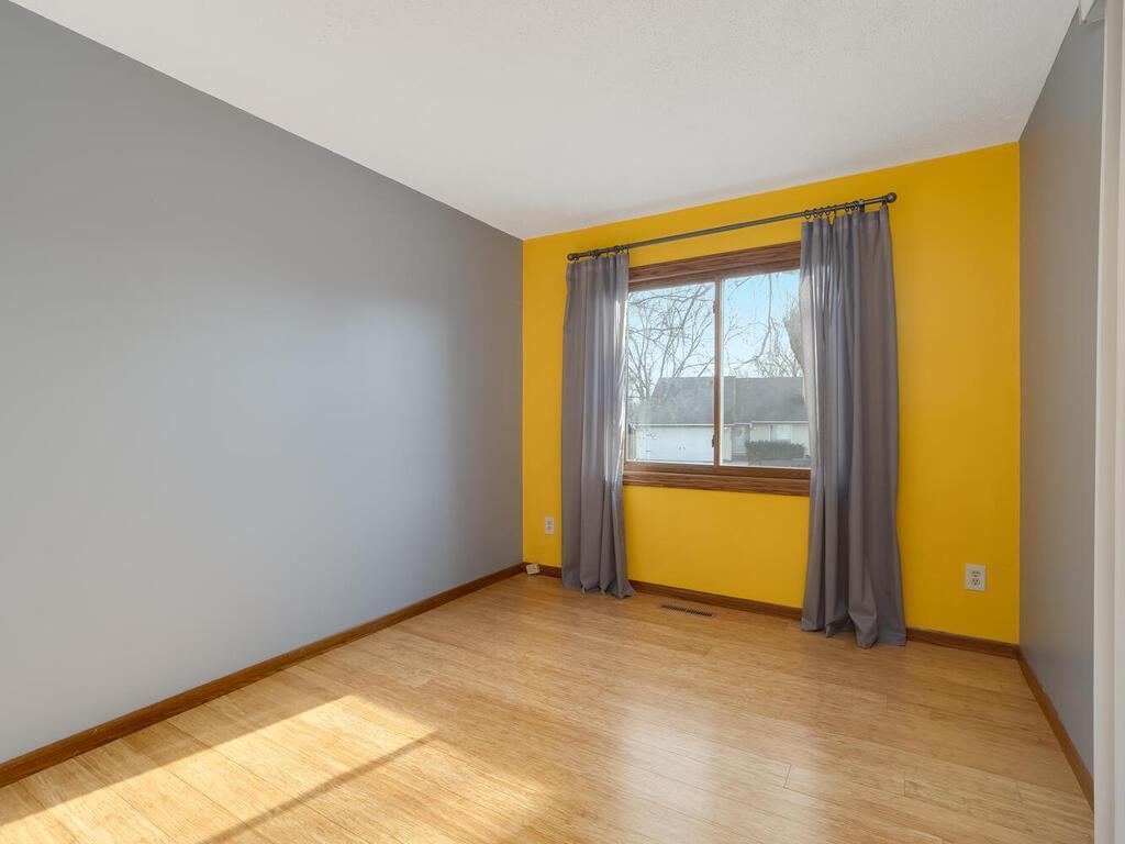 5545 Knoll Drive Shoreview MN 55126 7036177 image27
