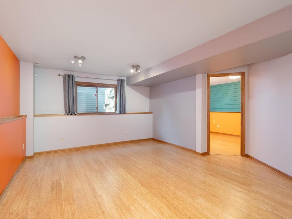 5545 Knoll Drive Shoreview MN 55126 7036177 image31