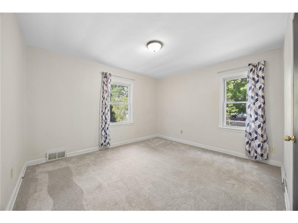5546 Emerson Avenue N Brooklyn Center MN 55430 7079472 image13