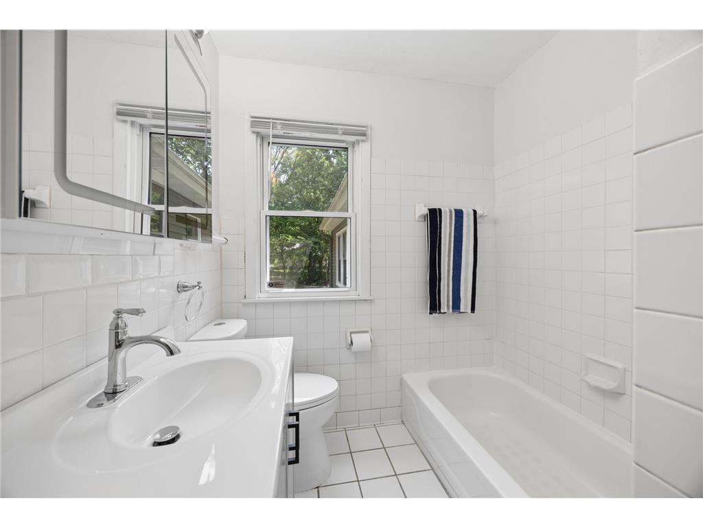 5546 Emerson Avenue N Brooklyn Center MN 55430 7079472 image15
