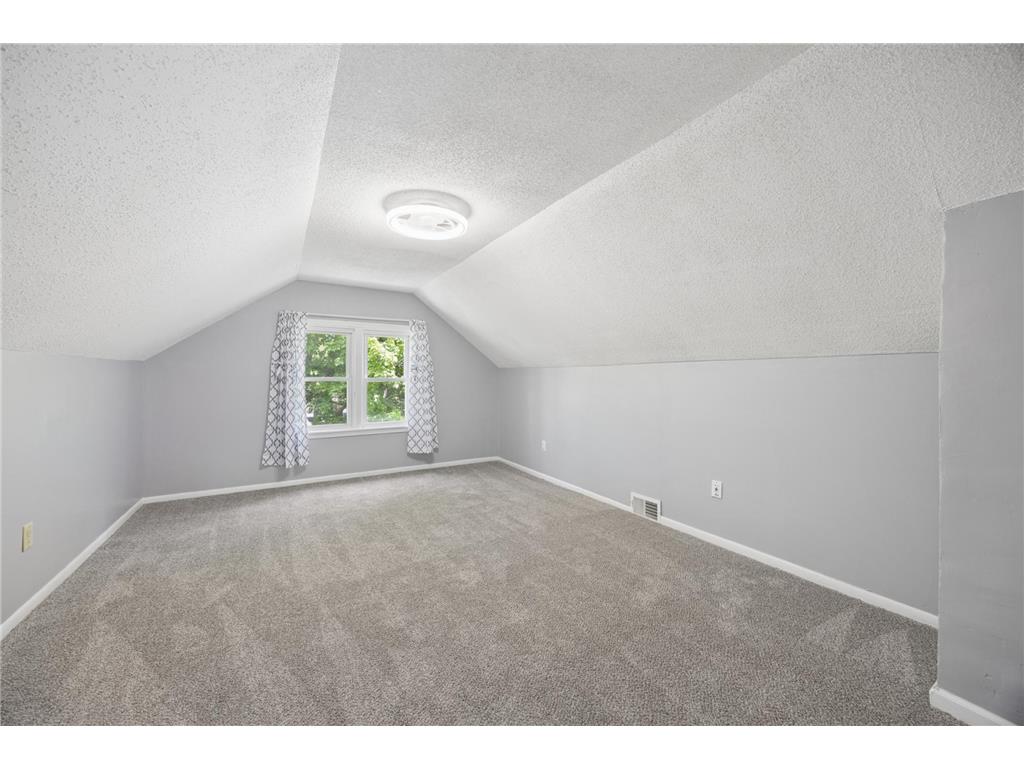 5546 Emerson Avenue N Brooklyn Center MN 55430 7079472 image16