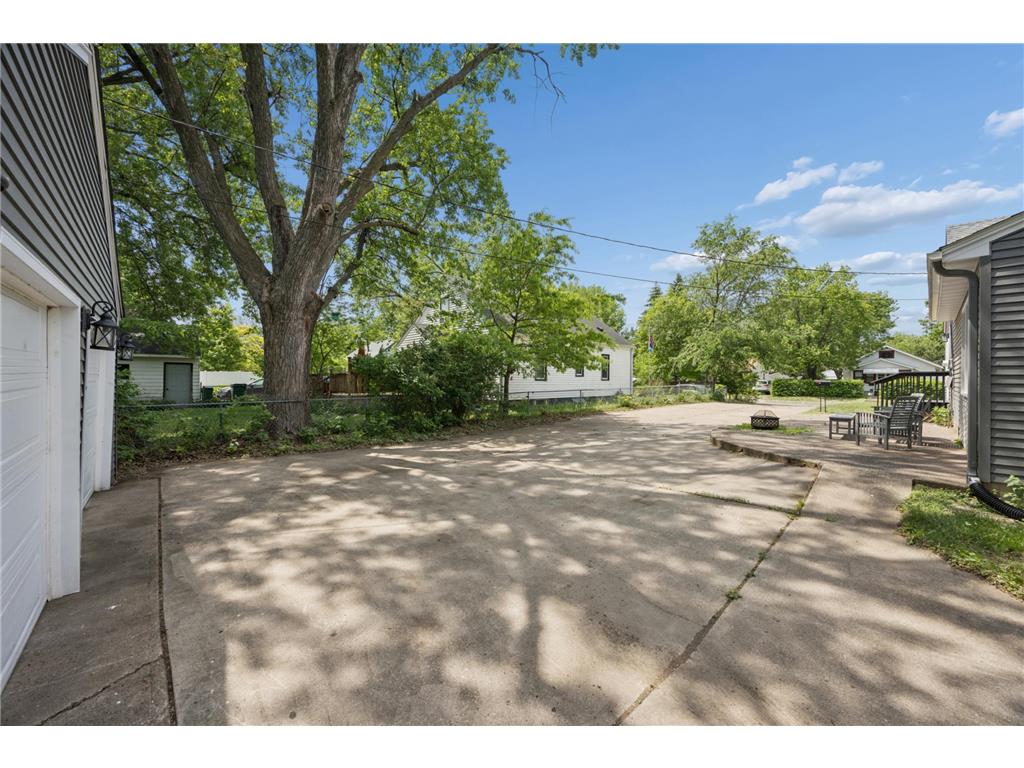 5546 Emerson Avenue N Brooklyn Center MN 55430 7079472 image22