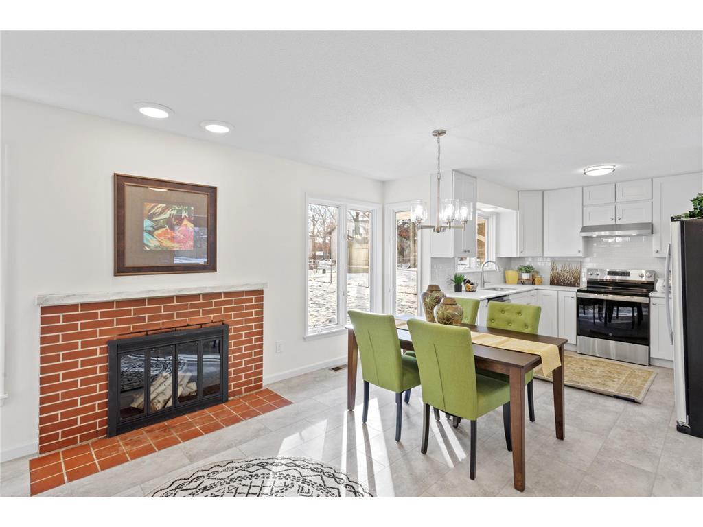 5547 Regis Trail NE Fridley MN 55432 7017450 image1