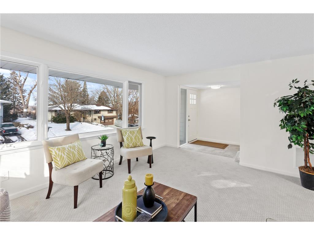 5547 Regis Trail NE Fridley MN 55432 7017450 image3