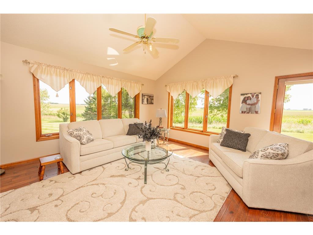 555 10th Street SE Benson MN 56215 6771224 image22