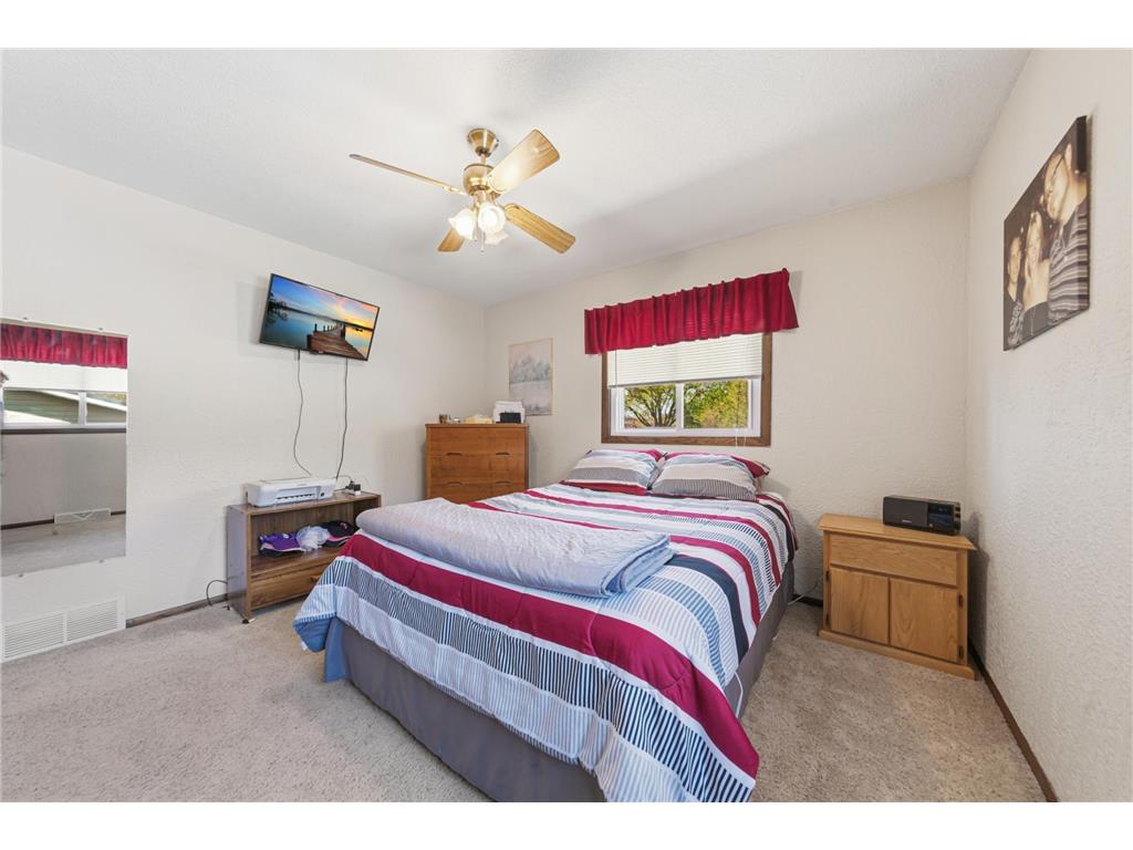 555 13th Street NE Owatonna MN 55060 7063402 image15