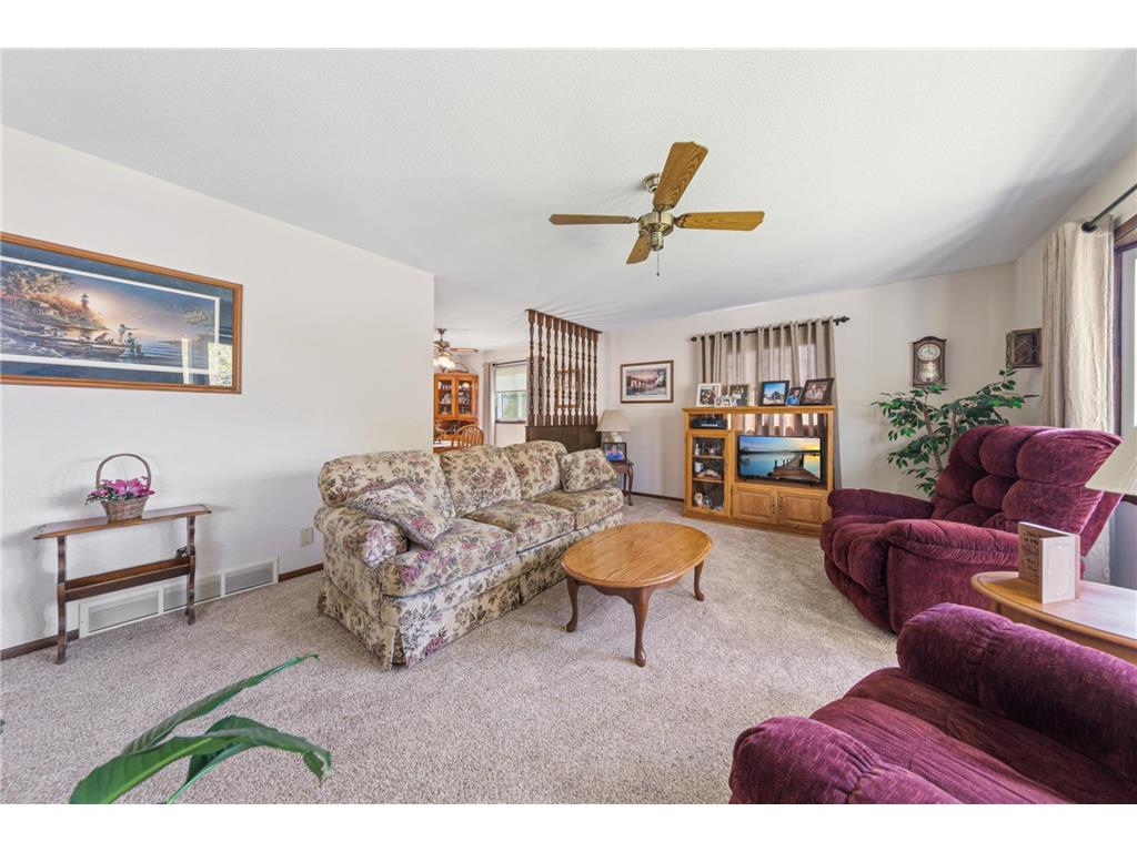 555 13th Street NE Owatonna MN 55060 7063402 image4