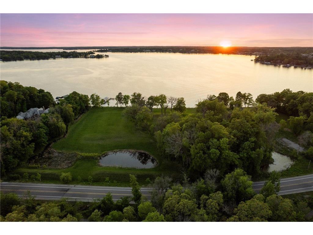 555 Bushaway Road Wayzata MN 55391 - Lake Minnetonka 6826180 image2