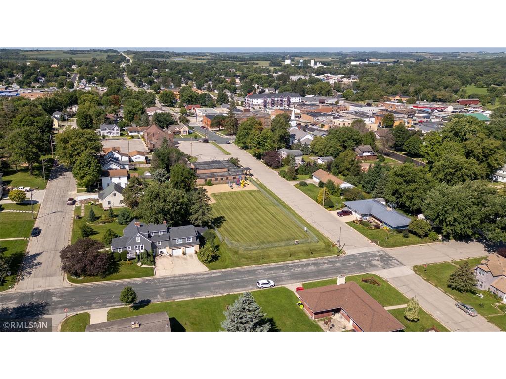 555 East Avenue Zumbrota MN 55992 6686289 image3
