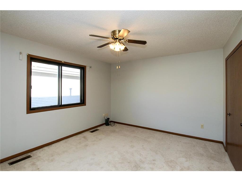 555 Graham Street SW Hutchinson MN 55350 7004667 image14