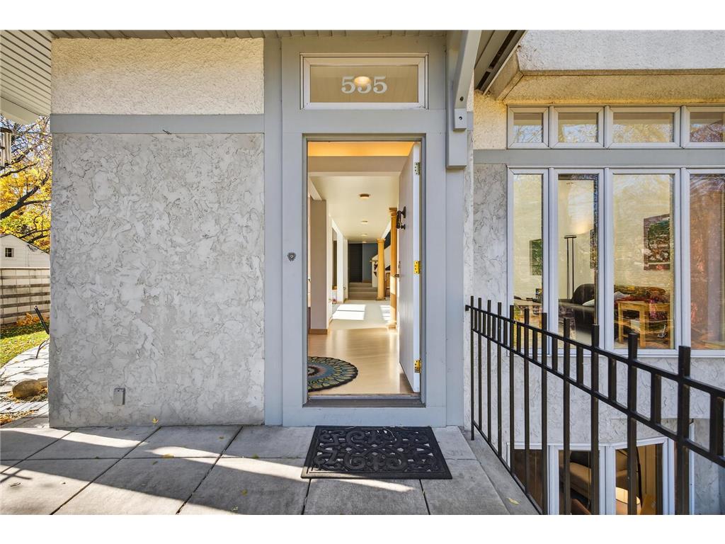 555 Montcalm Place Saint Paul MN 55116 7045330 image2