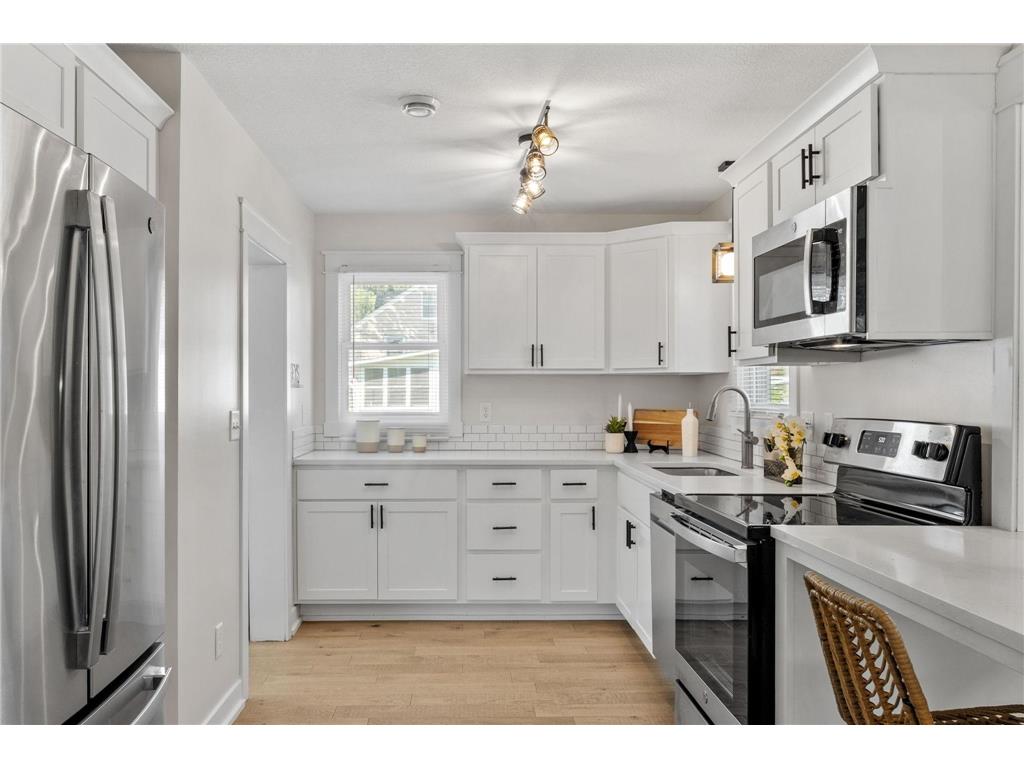 555 N Shore Drive Forest Lake MN 55025 - Forest 7111571 image15