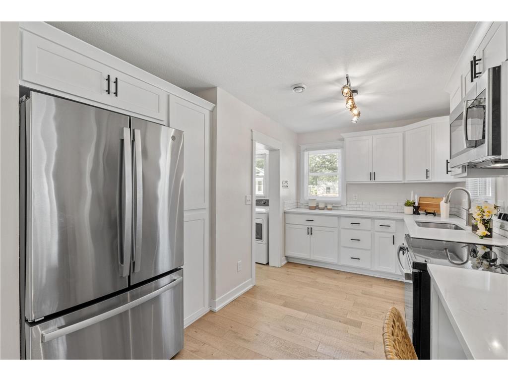 555 N Shore Drive Forest Lake MN 55025 - Forest 7111571 image16