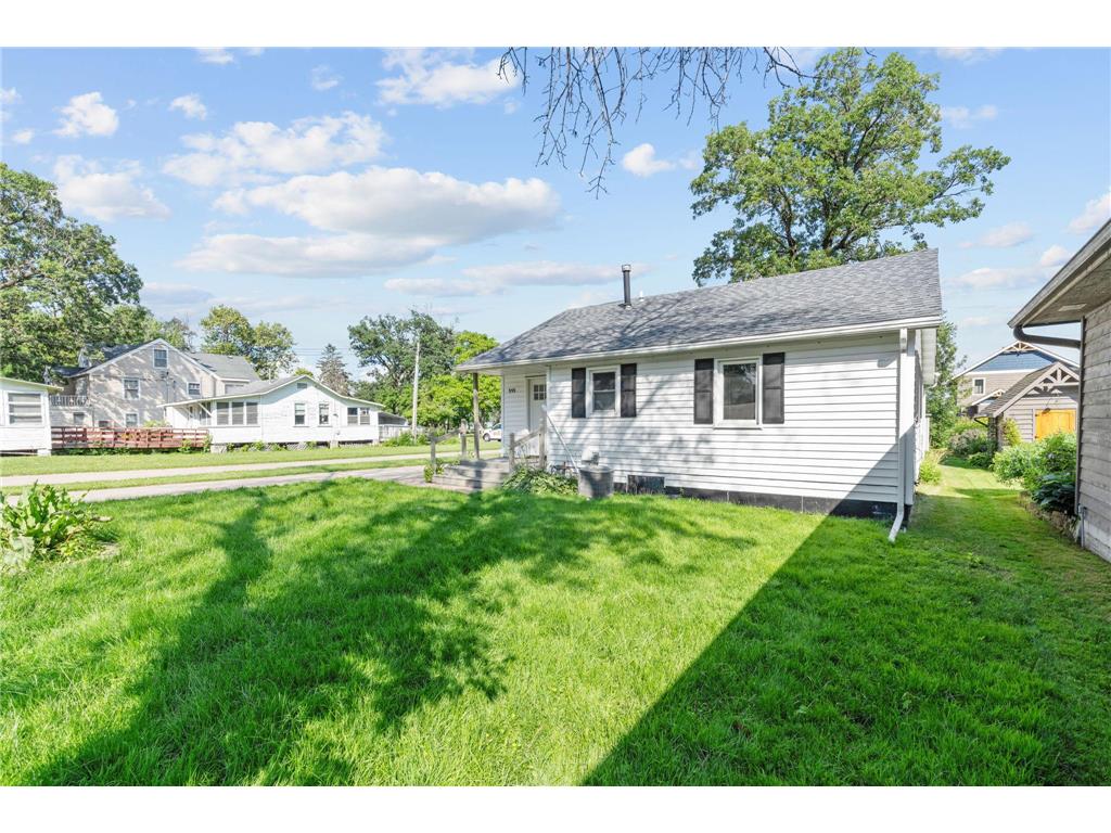 555 N Shore Drive Forest Lake MN 55025 - Forest 7111571 image3