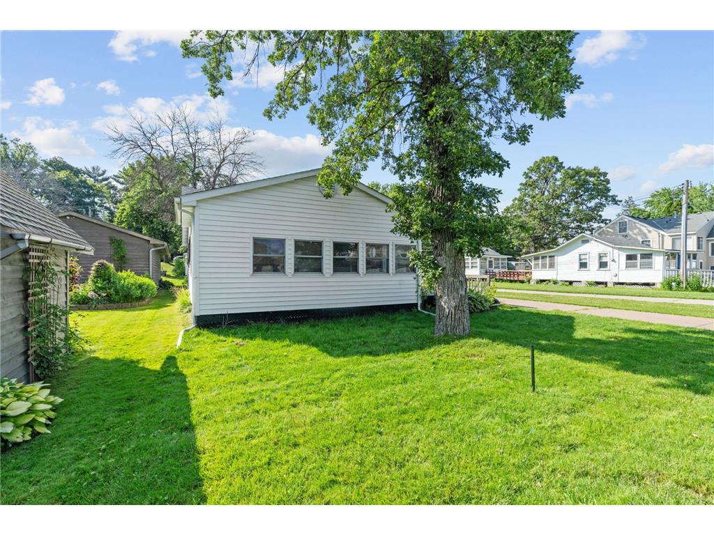 555 N Shore Drive Forest Lake MN 55025 - Forest 7111571 image8