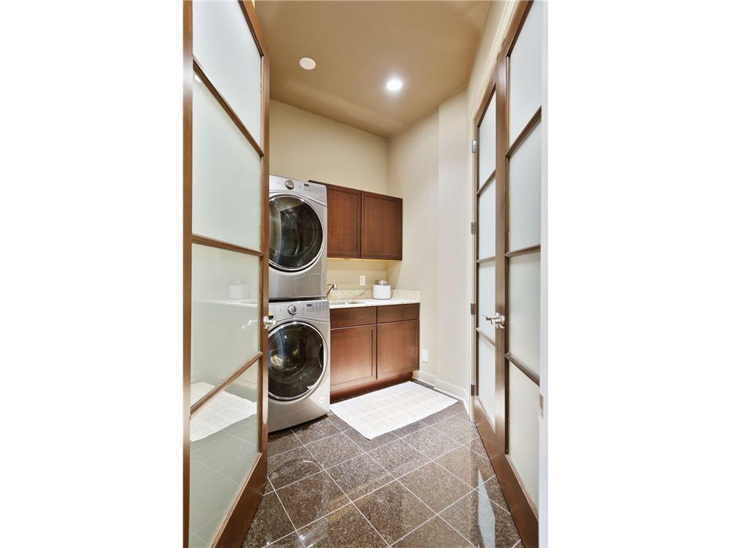 555 Oak Ridge Place #150 Hopkins MN 55305 7102042 image26