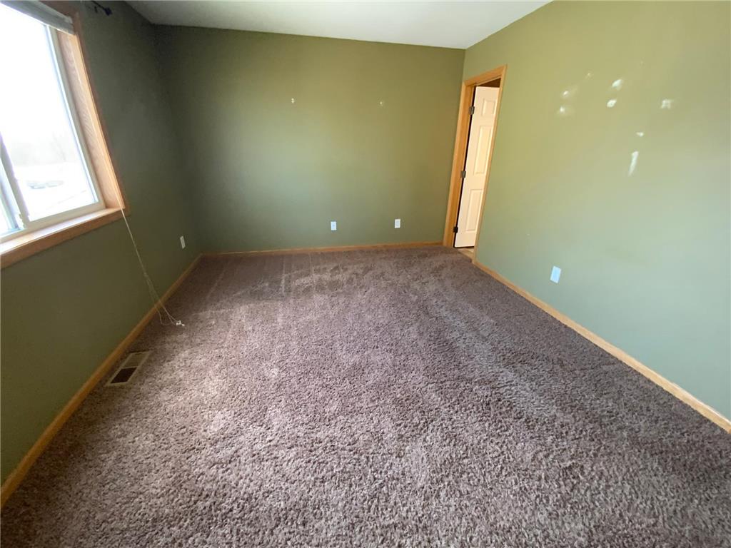 555 Willow Avenue Eden Valley MN 55329 7060352 image12