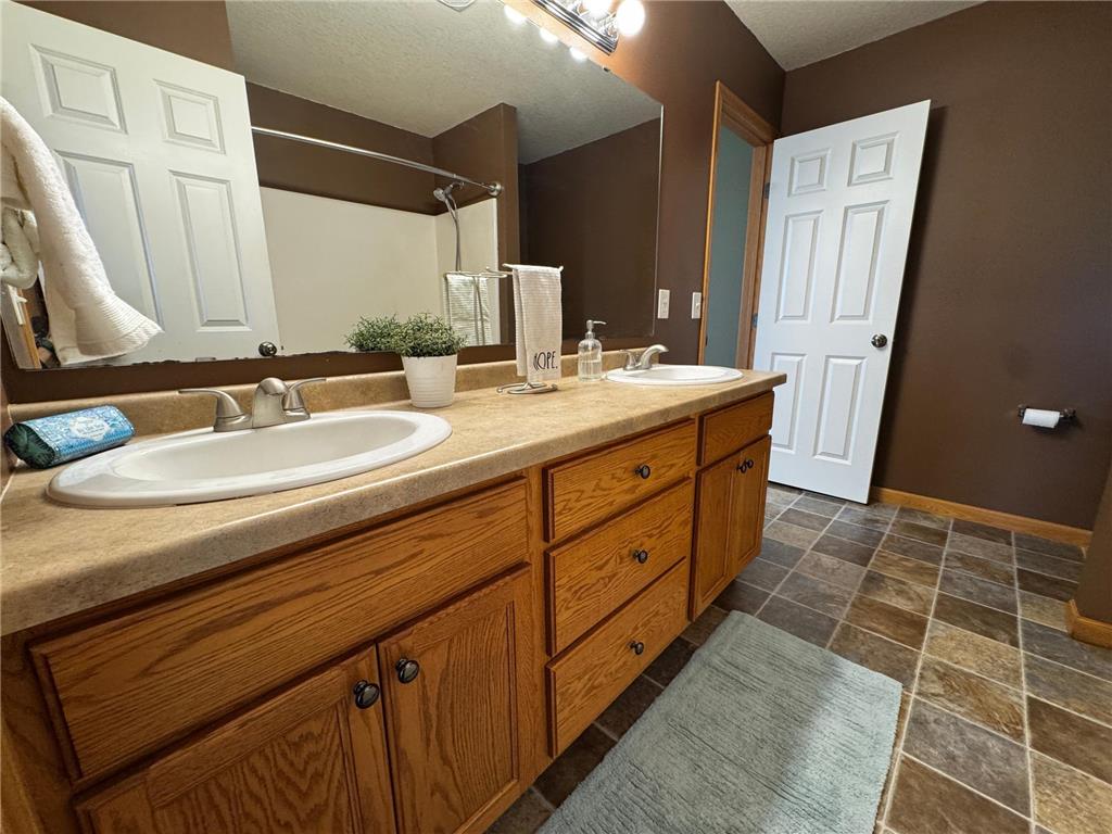 555 Willow Avenue Eden Valley MN 55329 7060352 image13