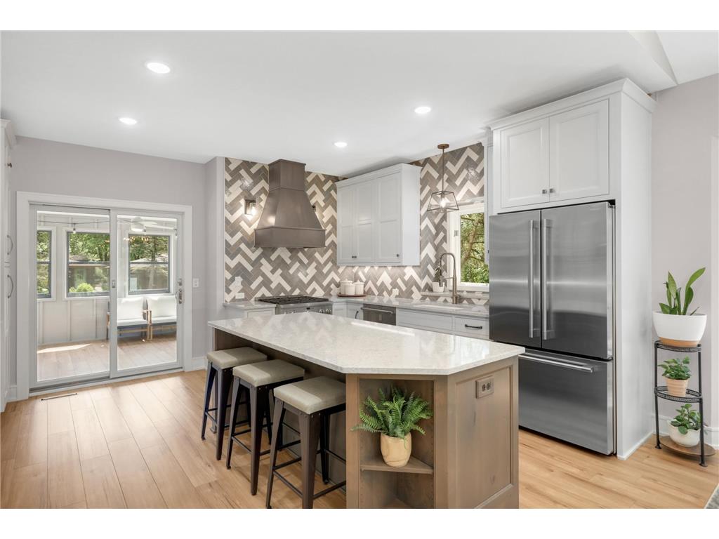 5550 Chatsworth Street N Shoreview MN 55126 7083496 image11