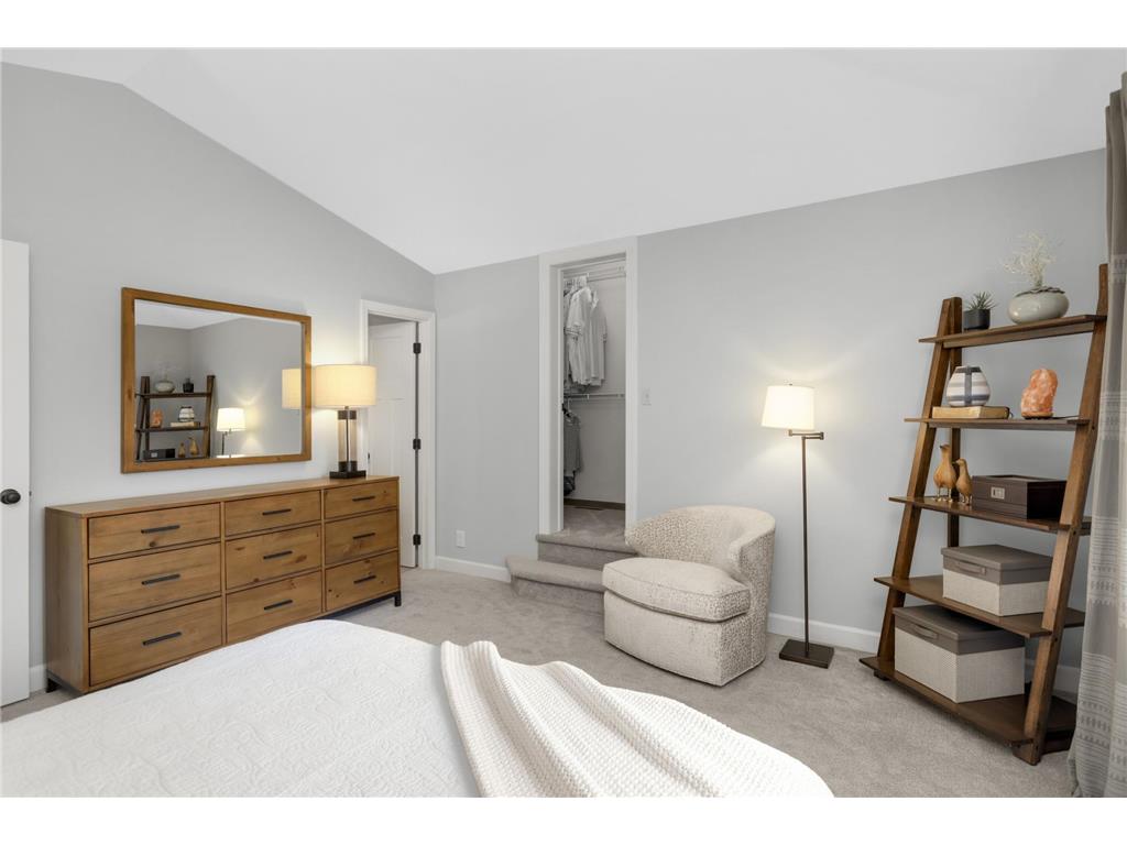 5550 Chatsworth Street N Shoreview MN 55126 7083496 image18