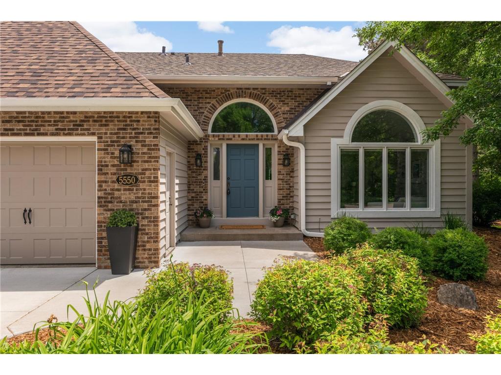 5550 Chatsworth Street N Shoreview MN 55126 7083496 image2