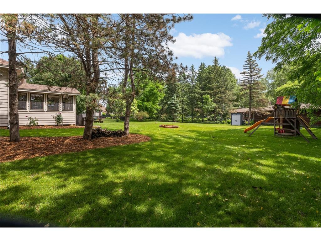 5550 Chatsworth Street N Shoreview MN 55126 7083496 image32