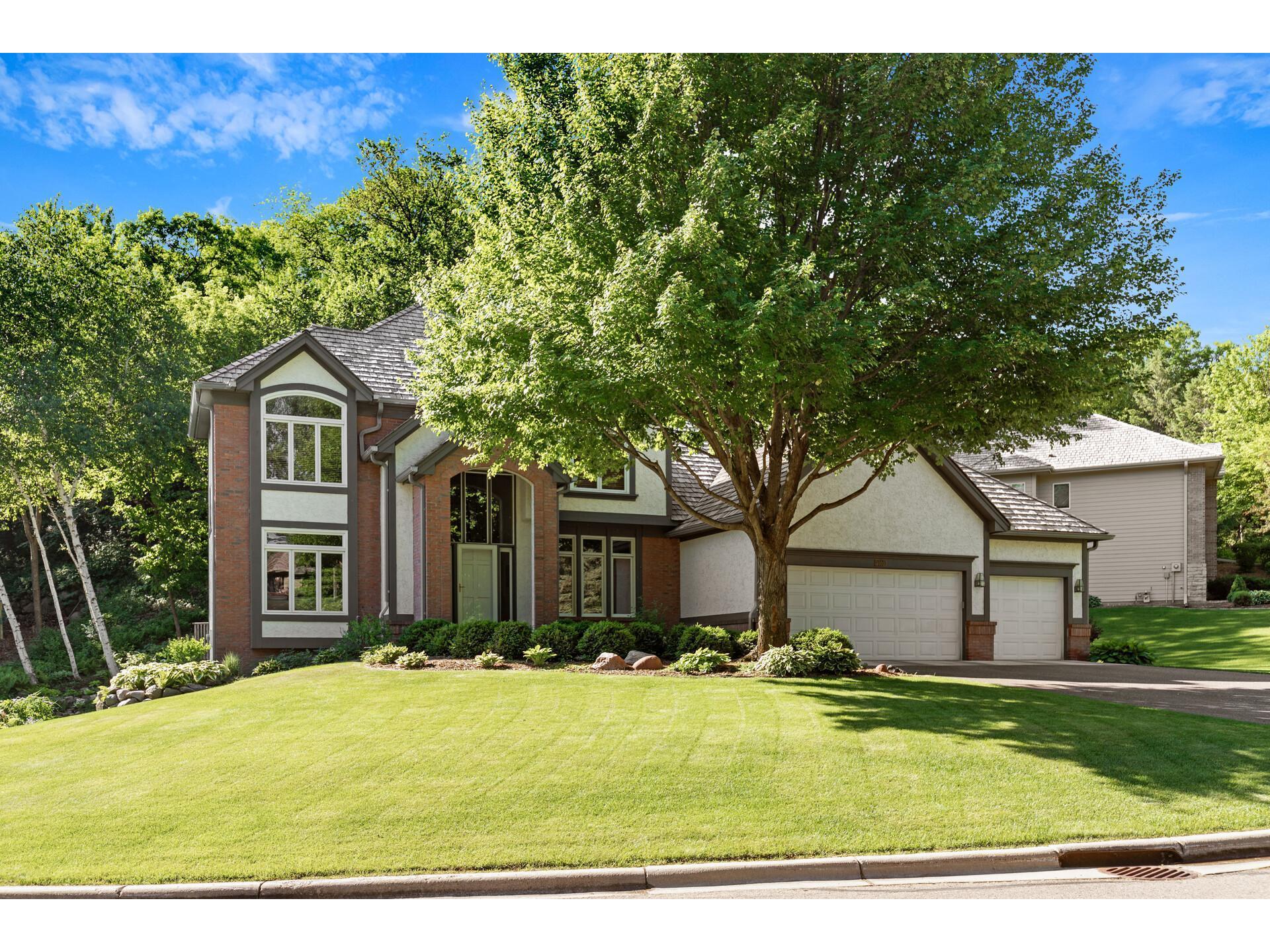 5551 Bristol Lane, MN, 55343 MLS 7112703 Edina Realty