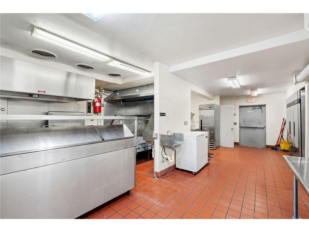 5554 34th Avenue S Minneapolis MN 55417 6822797 image17