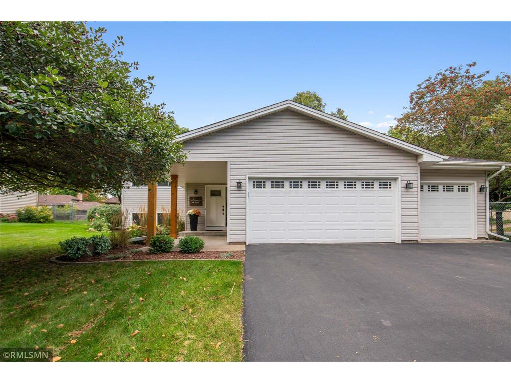 5554 Arona Street Shoreview MN 55126 6608128 image1