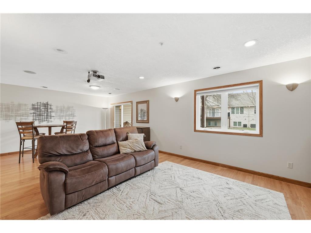 5554 Nathan Lane N #4 Plymouth MN 55442 7016495 image28