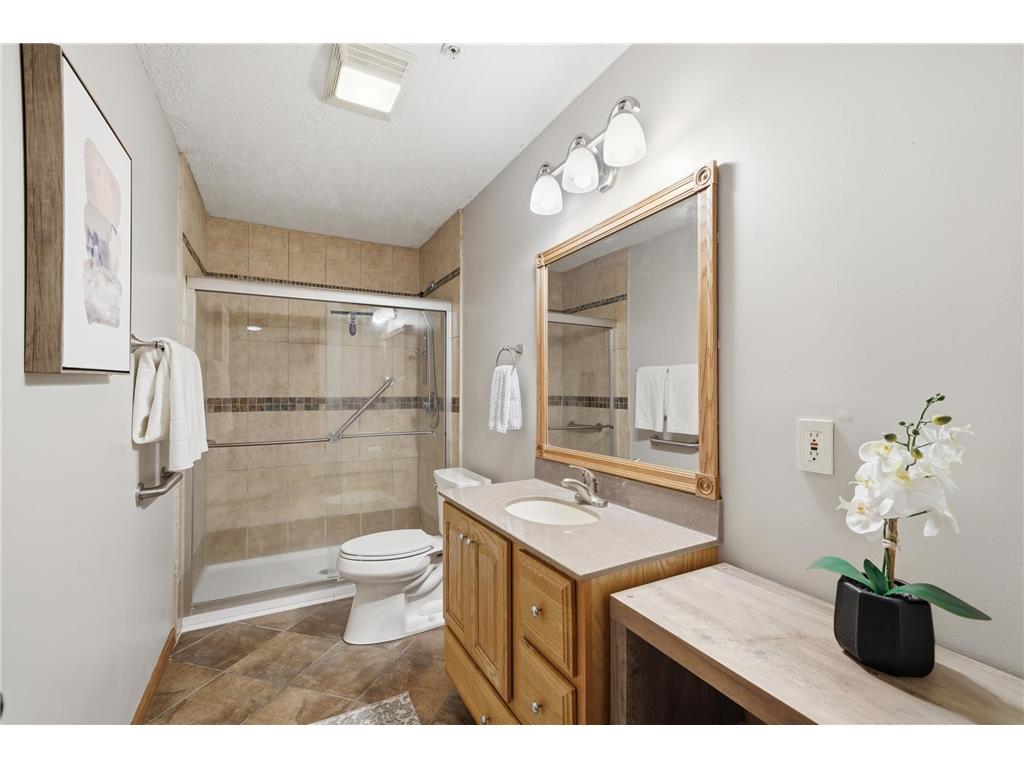 5554 Nathan Lane N #4 Plymouth MN 55442 7016495 image32
