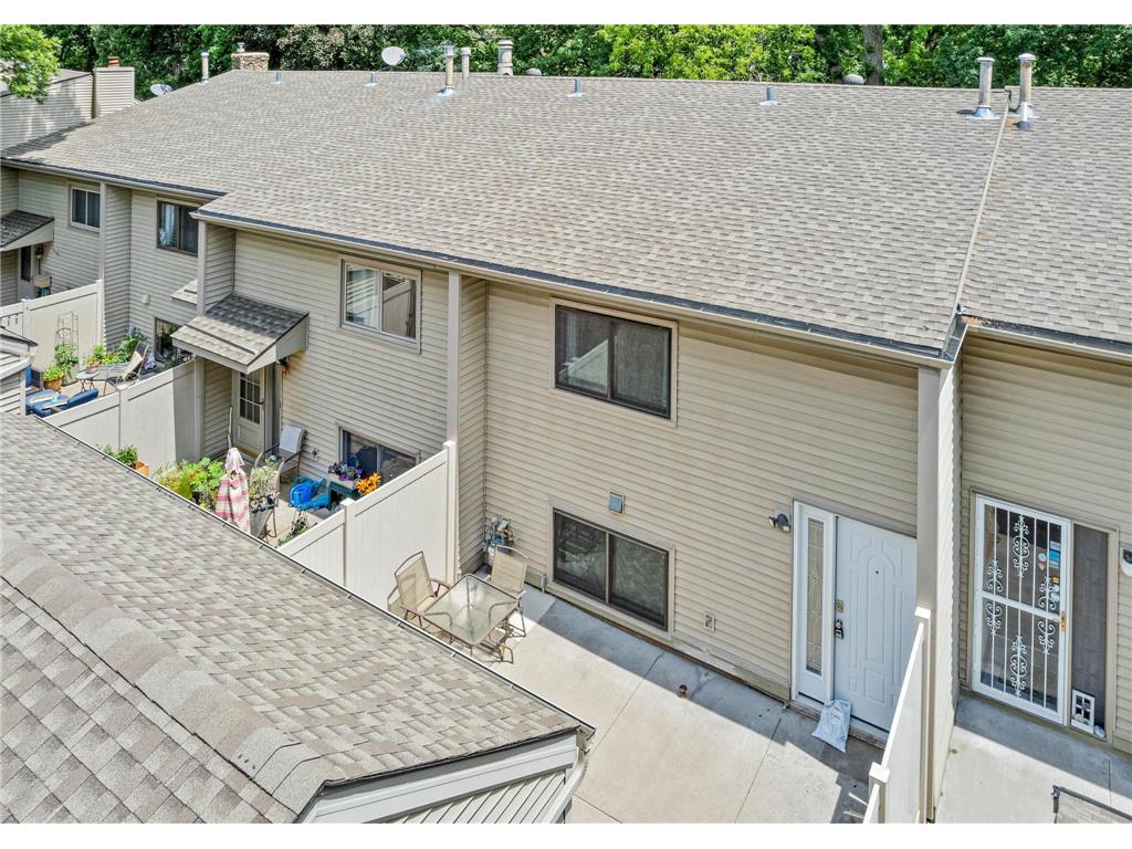 5557 E Oberlin Cir Fridley MN 55432 6741875 image1