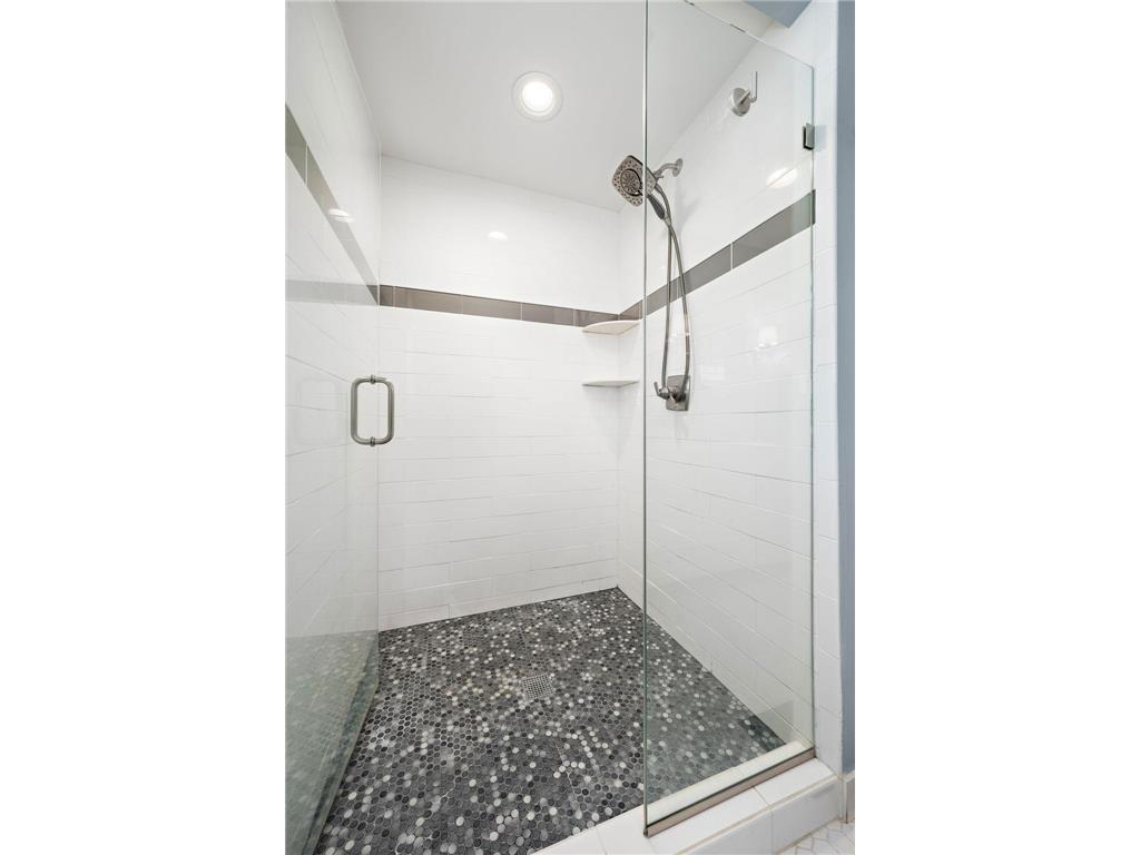 5557 Girard Avenue S Minneapolis MN 55419 7017872 image24