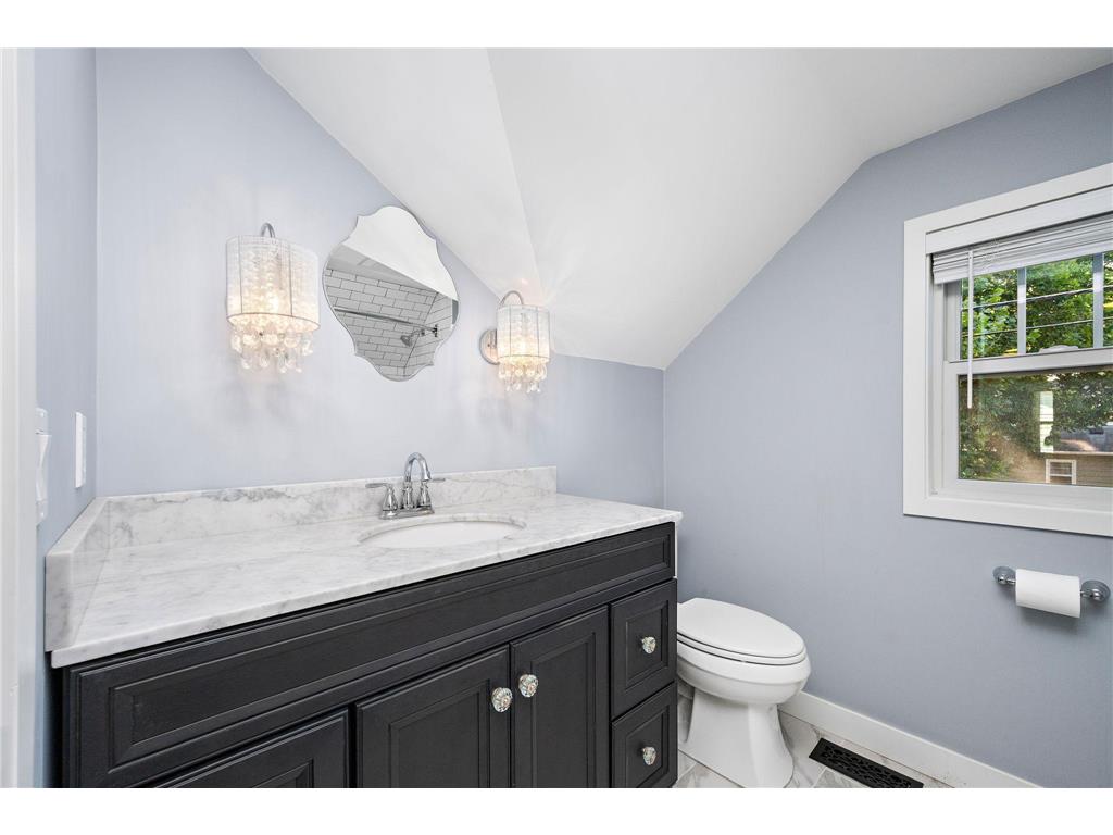 5557 Girard Avenue S Minneapolis MN 55419 7017872 image34